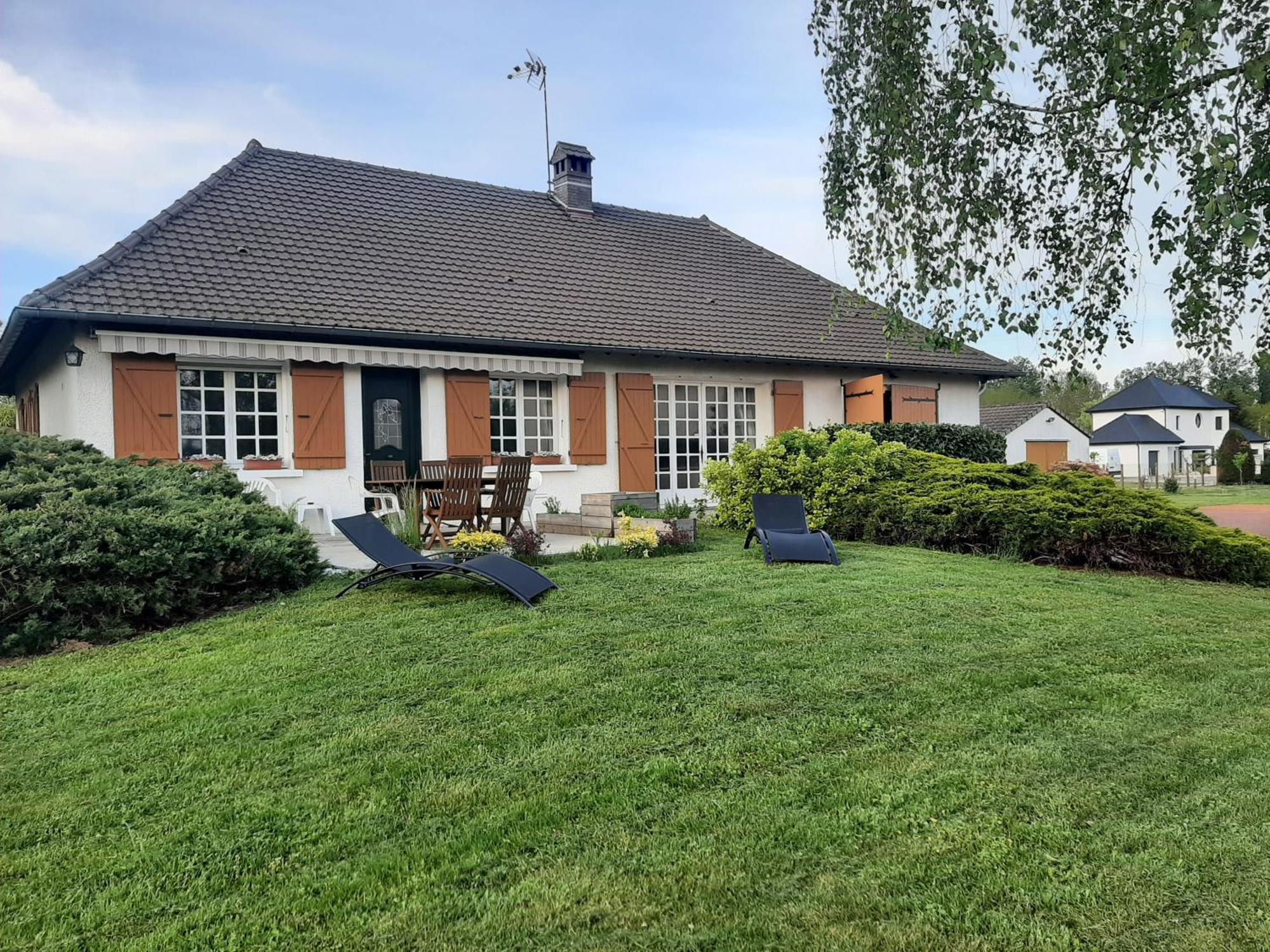 La Villa Dakote Sassenay Eksteriør bilde